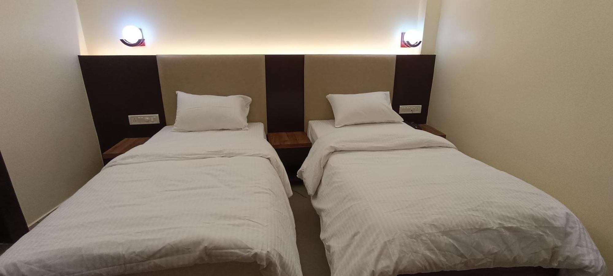 The Banaras Hotel Varanasi Esterno foto